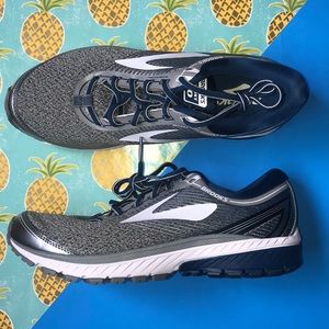 💖NWB💖 Ghost 10 Running shoe 🏃🏽‍♂️🏃🏽‍♂️